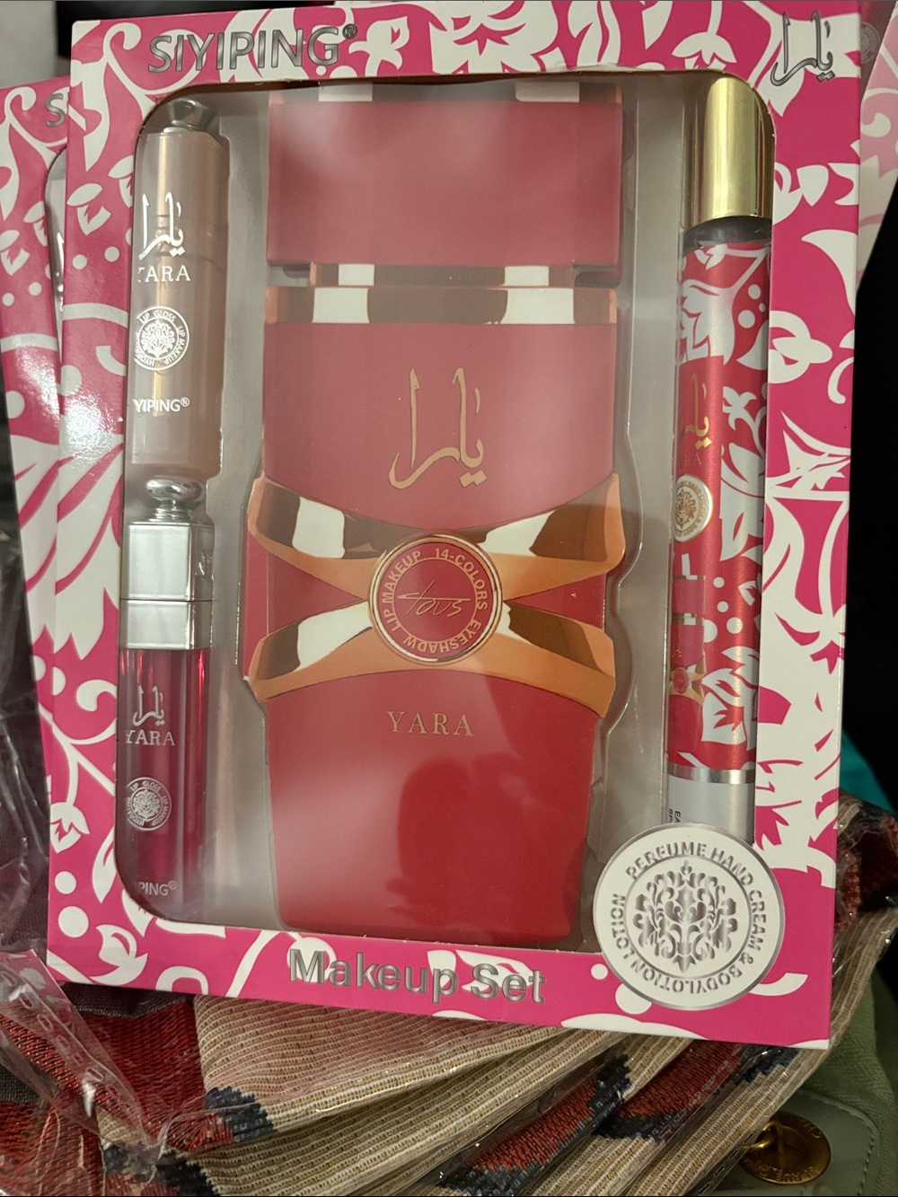 Yara Women Makeup Lipstick & Compact Set - Pink and Red